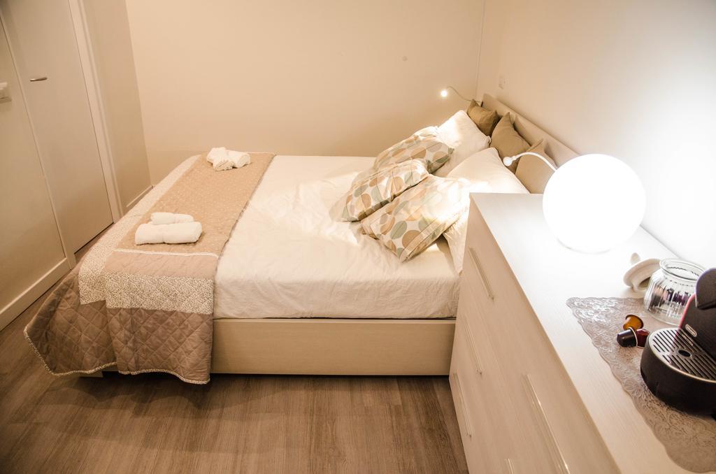 Apartamento Madonna Dei Monti Roma Exterior foto