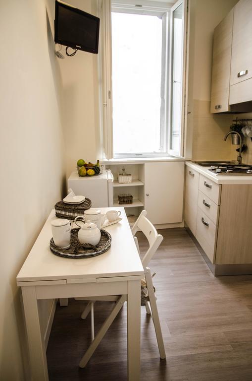 Apartamento Madonna Dei Monti Roma Exterior foto